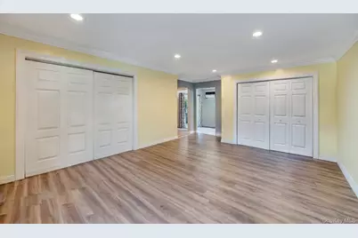 1659 Lincoln Avenue, Bohemia, NY 11716 - Photo 32