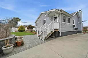 136 Park Ave, Deer Park, NY 11729 - Photo 30