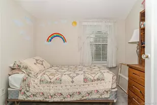 35 Roydon Dr N, Merrick, NY 11566 - Photo 18