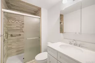 422 Somerset Dr, Pearl River, NY 10965 - Photo 20