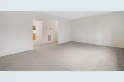 422 Somerset Drive #B, Pearl River, NY 10965 - Photo 16