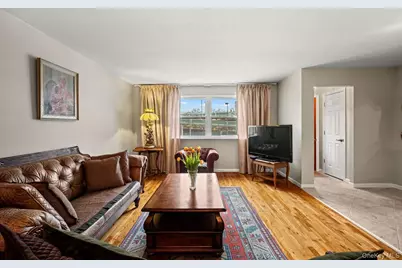 24058 65th Avenue, Little Neck, NY 11362 - Photo 4