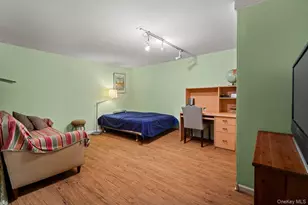 240-58 65th Ave, Little Neck, NY 11362 - Photo 20