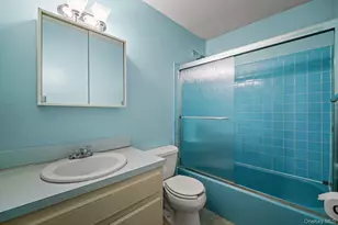 240-58 65th Ave, Little Neck, NY 11362 - Photo 16