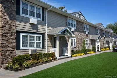 819 Long Island Avenue #15B, Deer Park, NY 11729 - Photo 2