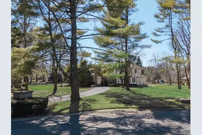 [Address not provided], Glen Head, NY 11545 - Photo 6