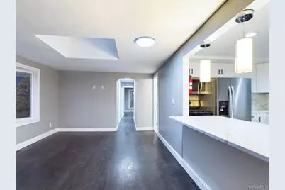 115 Clinton Avenue, Patchogue, NY 11772 - Photo 6