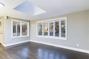 115 Clinton Ave, Patchogue, NY 11772 - Photo 10