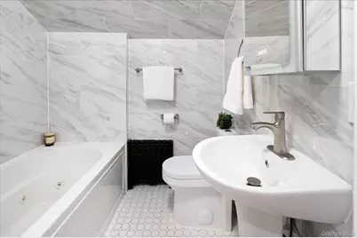 36 Storm Street, Tarrytown, NY 10591 - Photo 20