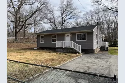 53 Hawkins Avenue, Medford, NY 11763 - Photo 20