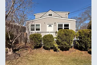 225 Fir Grove Road, Ronkonkoma, NY 11779 - Photo 2