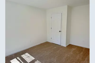 225 Fir Grove Road, Ronkonkoma, NY 11779 - Photo 12