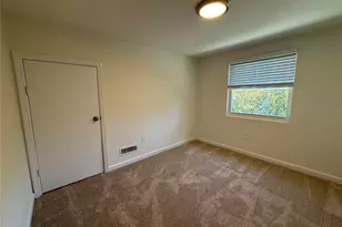 225 Fir Grove Rd, Ronkonkoma, NY 11779 - Photo 20