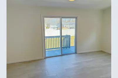 225 Fir Grove Road, Ronkonkoma, NY 11779 - Photo 8