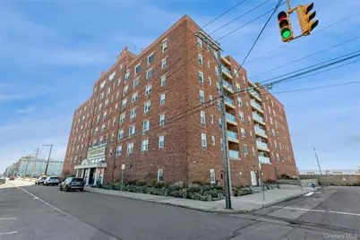 370 W. Broadway #2X, Long Beach, NY 11561 - Photo 2