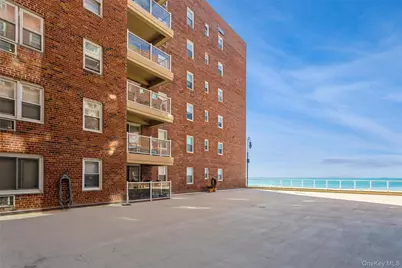 370 W. Broadway #2X, Long Beach, NY 11561 - Photo 24