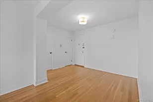 445 W 240th St, Bronx, NY 10463 - Photo 6