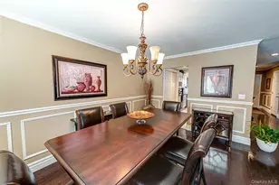 240 Pond View Ln, Smithtown, NY 11787 - Photo 12