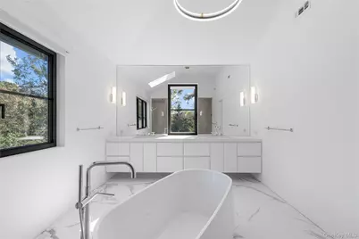 15 Atterbury Road, Southampton, NY 11968 - Photo 32