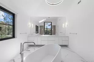 15 Atterbury Rd, Southampton, NY 11968 - Photo 32