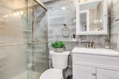 25 Young Street, West Babylon, NY 11704 - Photo 20