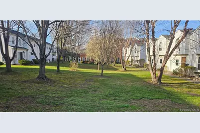 18 Village Mill, Haverstraw, NY 10927 - Photo 2