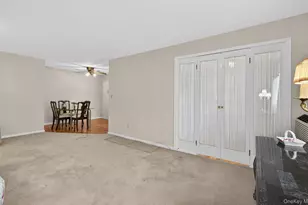 1 Toms Point Ln, Port Washington, NY 11050 - Photo 12