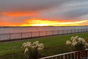 1 Toms Point Ln, Port Washington, NY 11050 - Photo 34