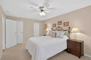 1 Toms Point Ln, Port Washington, NY 11050 - Photo 2