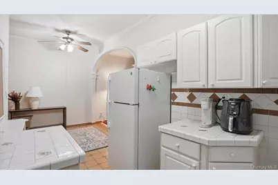 43-06 34 Avenue, Astoria, NY 11101 - Photo 16
