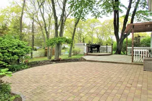 36 N Morris Ave, Farmingville, NY 11738 - Photo 18