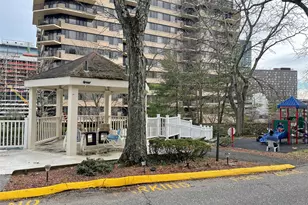 26 Hillside Terrace, White Plains, NY 10601 - Photo 14