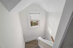 39 Stewart St, Floral Park, NY 11001 - Photo 14