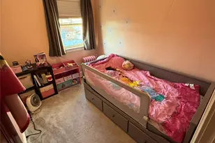 88-02 79th Ave, Glendale, NY 11385 - Photo 18