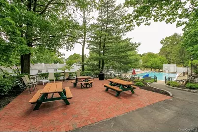 231 Carrollwood Drive, Tarrytown, NY 10591 - Photo 32