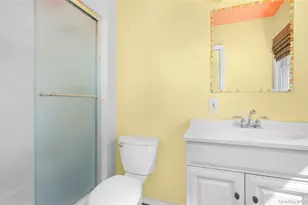 26 Lovell Rd, Hampton Bays, NY 11946 - Photo 18