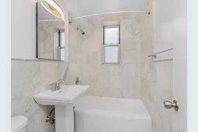 2105 Wallace Avenue #3D, Bronx, NY 10462 - Photo 4