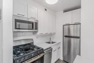 2105 Wallace Ave, Bronx, NY 10462 - Photo 2