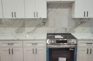 8 Dee Pl, Huntington Station, NY 11746 - Photo 26