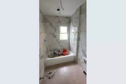 8 Dee Place, Huntington Station, NY 11746 - Photo 22