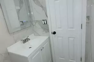 8 Dee Pl, Huntington Station, NY 11746 - Photo 6