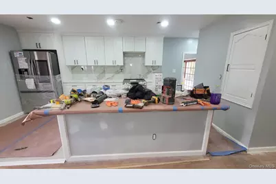 8 Dee Place, Huntington Station, NY 11746 - Photo 8