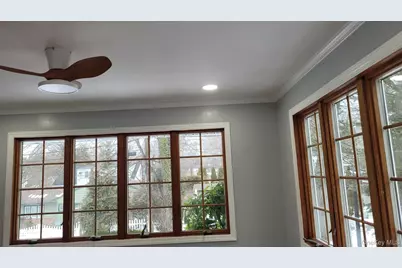 8 Dee Place, Huntington Station, NY 11746 - Photo 38