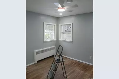 8 Dee Place, Huntington Station, NY 11746 - Photo 40