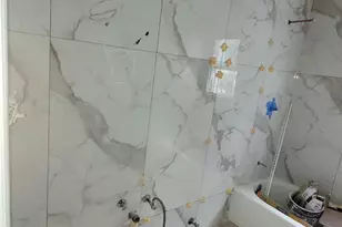 8 Dee Pl, Huntington Station, NY 11746 - Photo 4