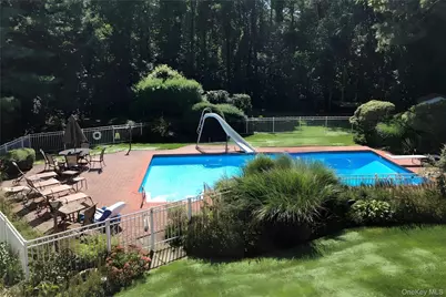 12 E Dosoris Lane, Dix Hills, NY 11746 - Photo 28