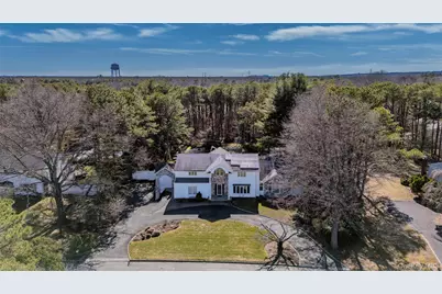 12 E Dosoris Lane, Dix Hills, NY 11746 - Photo 38