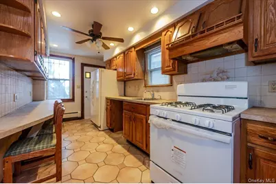 1315 Edwards Avenue, Bronx, NY 10461 - Photo 4