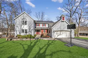 22 Dogwood Dr, Central Valley, NY 10917 - Photo 2