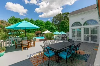 1 Laurel Lane, Holtsville, NY 11742 - Photo 18